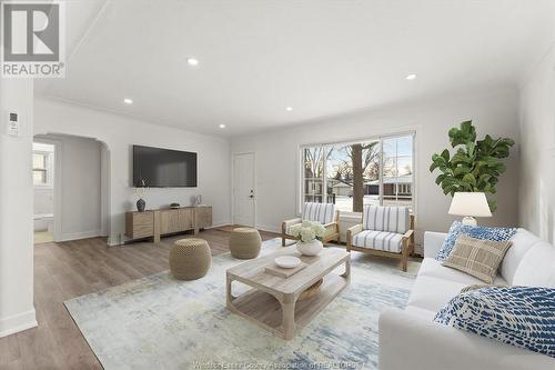 3310 Byng, Windsor, ON - Indoor Photo Showing Living Room