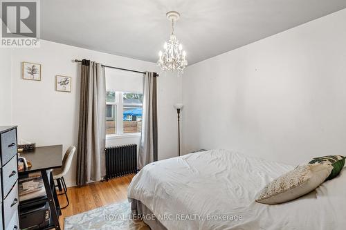 65 Parkview Road, St. Catharines (445 - Facer), ON - Indoor Photo Showing Bedroom