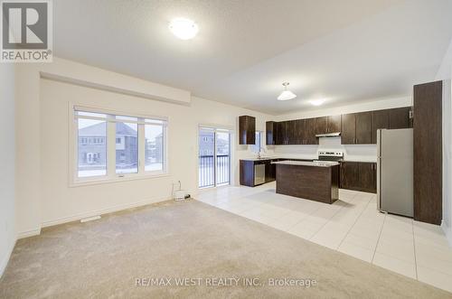 319 Ridley Crescent, Southgate, ON - Indoor Photo Showing Kitchen