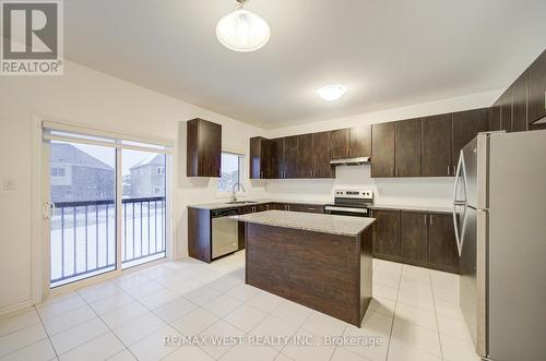 319 Ridley Crescent, Southgate, ON - Indoor Photo Showing Kitchen