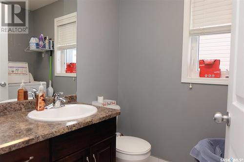 803 Willowgrove Crescent, Saskatoon, SK - Indoor Photo Showing Bathroom