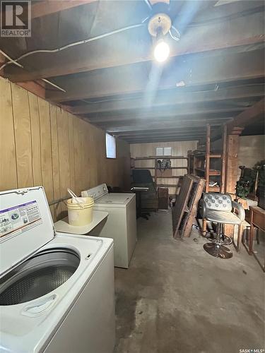 207 Katz Street, Pelly, SK - Indoor Photo Showing Laundry Room