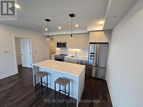 406 - 195 Hunter Street E, Peterborough (Ashburnham), ON - Indoor Photo Showing Kitchen With Stainless Steel Kitchen