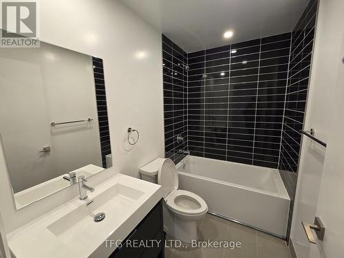 406 - 195 Hunter Street E, Peterborough (Ashburnham), ON - Indoor Photo Showing Bathroom