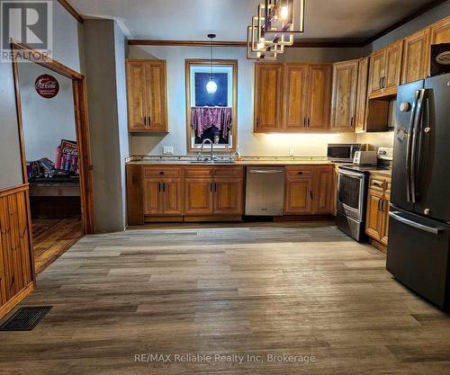 203 Princess Street E, Central Huron (Clinton), ON - Indoor Photo Showing Kitchen