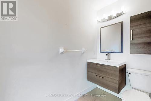 911 - 39 Parliament Street, Toronto, ON - Indoor Photo Showing Bathroom