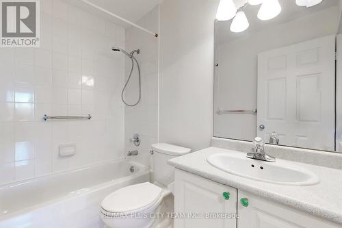 911 - 39 Parliament Street, Toronto, ON - Indoor Photo Showing Bathroom