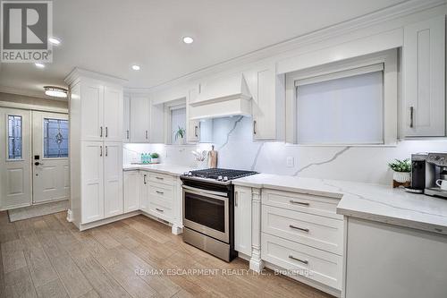 31 Nuffield Drive, Toronto, ON - Indoor Photo Showing Kitchen