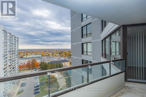 1613 - 330 Alton Towers Circle, Toronto, ON - Outdoor With View With Exterior