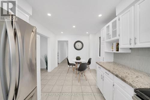 182 Tall Grass Trail, Vaughan, ON - Indoor Photo Showing Kitchen