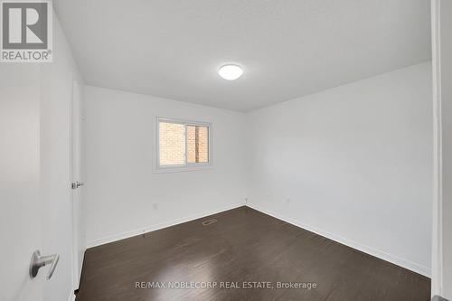 182 Tall Grass Trail, Vaughan, ON - Indoor Photo Showing Other Room