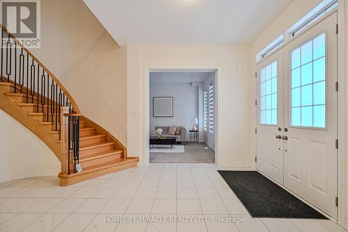 15 Sanford Circle, Springwater, ON - Indoor Photo Showing Other Room