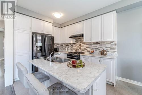 85 Bronson Terrace, Milton, ON - Indoor Photo Showing Kitchen With Double Sink With Upgraded Kitchen