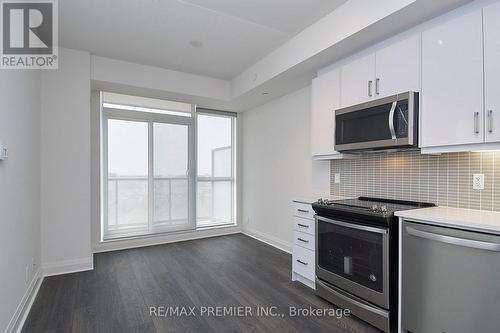 807 - 17 Zorra Street, Toronto, ON - Indoor Photo Showing Kitchen