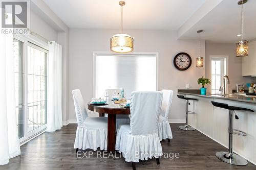 1 Lakefront Drive, Hamilton, ON - Indoor Photo Showing Dining Room