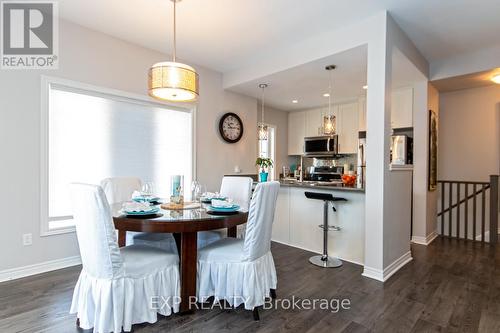 1 Lakefront Drive, Hamilton, ON - Indoor Photo Showing Dining Room