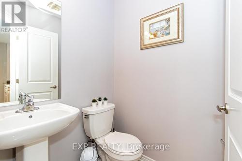 1 Lakefront Drive, Hamilton, ON - Indoor Photo Showing Bathroom