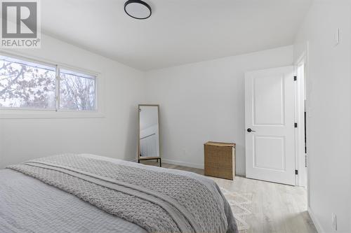 38 Country Club Pl, Sault Ste. Marie, ON - Indoor Photo Showing Bedroom