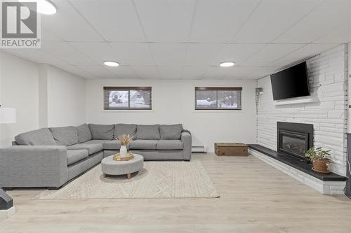 38 Country Club Pl, Sault Ste. Marie, ON - Indoor Photo Showing Living Room With Fireplace