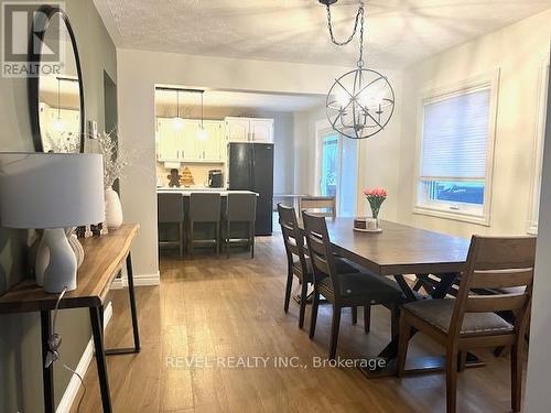 521 Princess Street, Timmins (Porcupine - West), ON - Indoor Photo Showing Dining Room