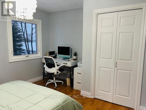 521 Princess Street, Timmins (Porcupine - West), ON - Indoor Photo Showing Bedroom