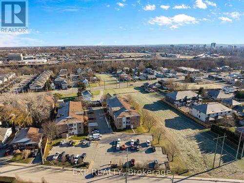 306B - 1061 Vansickle Road N, St. Catharines (453 - Grapeview), ON - Outdoor With View