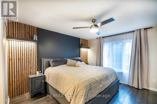 23 Schooner Lane, Clarington (Newcastle), ON - Indoor Photo Showing Bedroom