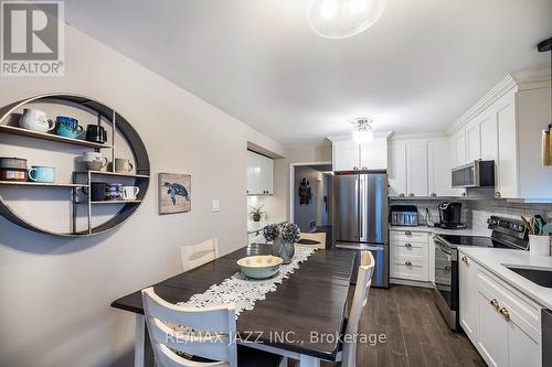 23 Schooner Lane, Clarington (Newcastle), ON - Indoor Photo Showing Kitchen