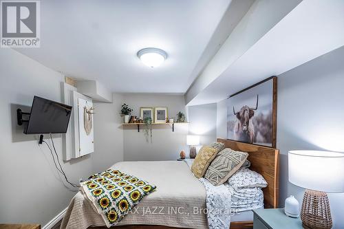 23 Schooner Lane, Clarington (Newcastle), ON - Indoor Photo Showing Bedroom