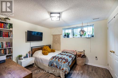 23 Schooner Lane, Clarington (Newcastle), ON - Indoor Photo Showing Bedroom