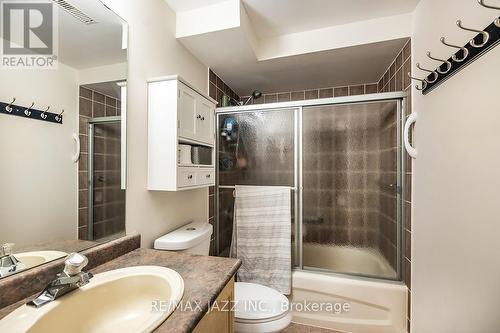 23 Schooner Lane, Clarington (Newcastle), ON - Indoor Photo Showing Bathroom