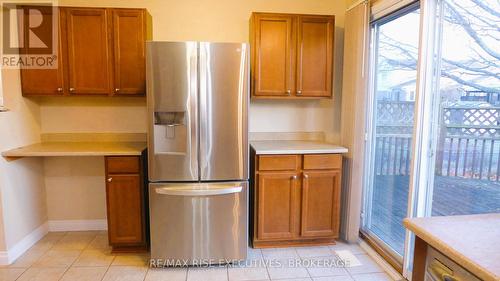 711 Muirfield Crescent, Kingston (East Gardiners Rd), ON - Indoor Photo Showing Kitchen