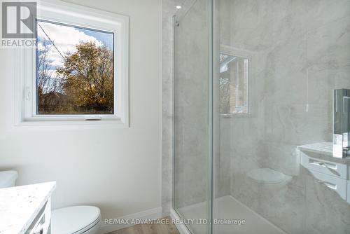 Unit 1 - 109 Biscay Road, London, ON - Indoor Photo Showing Bathroom