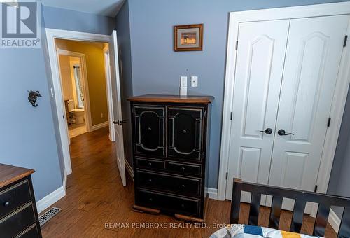 10 Robertson Drive, Whitewater Region, ON - Indoor Photo Showing Bedroom