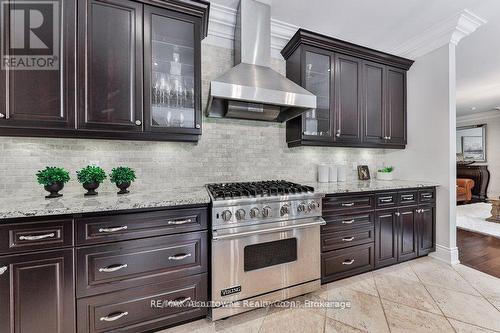 526 Hidden Trail, Oakville, ON - Indoor Photo Showing Kitchen