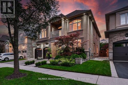 526 Hidden Trail, Oakville, ON - Outdoor With Facade