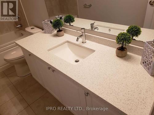 69 - 200 Veterans Drive, Brampton, ON - Indoor Photo Showing Bathroom