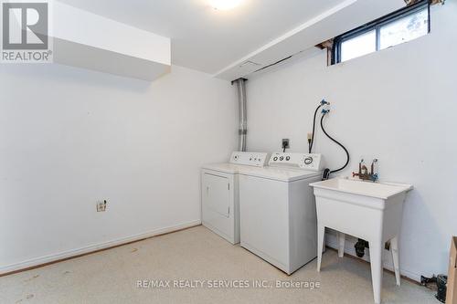 36 Norma Crescent, Brampton, ON - Indoor Photo Showing Laundry Room