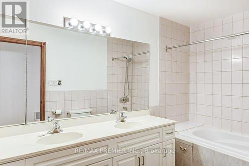 16 Woodvalley Drive, Toronto, ON - Indoor Photo Showing Bathroom