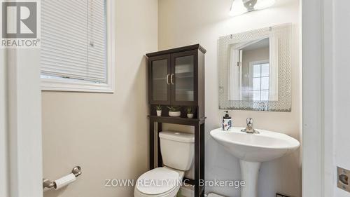 65 Curzon Crescent, Guelph, ON - Indoor Photo Showing Bathroom