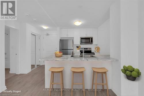 426 - 460 Dundas Street E, Hamilton, ON - Indoor Photo Showing Kitchen