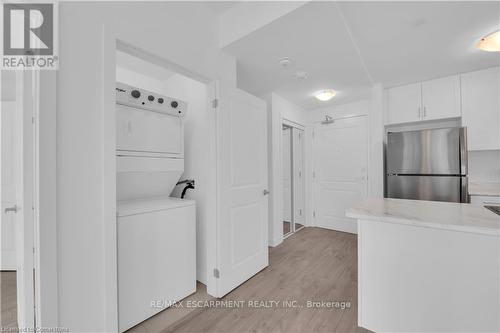 426 - 460 Dundas Street E, Hamilton, ON - Indoor Photo Showing Laundry Room