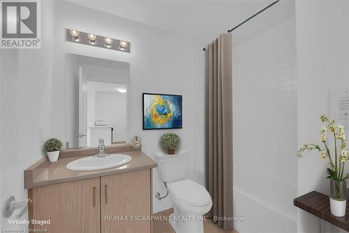 426 - 460 Dundas Street E, Hamilton, ON - Indoor Photo Showing Bathroom