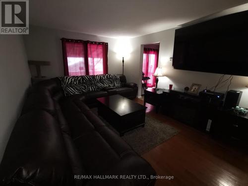 4 Rannie Court, Thorold, ON - Indoor