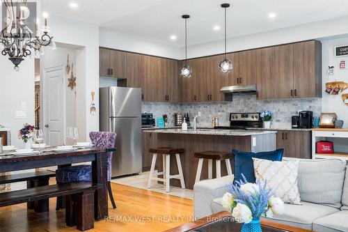 37 - 171 Snowbridge Way, Blue Mountains, ON - Indoor Photo Showing Kitchen