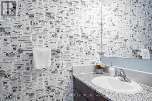 37 - 171 Snowbridge Way, Blue Mountains, ON - Indoor Photo Showing Bathroom