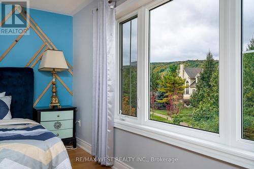 37 - 171 Snowbridge Way, Blue Mountains, ON - Indoor Photo Showing Bedroom