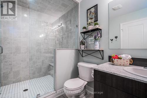 37 - 171 Snowbridge Way, Blue Mountains, ON - Indoor Photo Showing Bathroom