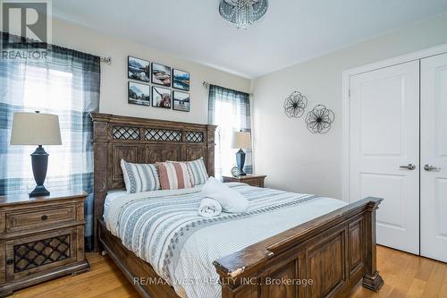 37 - 171 Snowbridge Way, Blue Mountains, ON - Indoor Photo Showing Bedroom