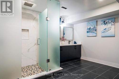 37 - 171 Snowbridge Way, Blue Mountains, ON - Indoor Photo Showing Bathroom